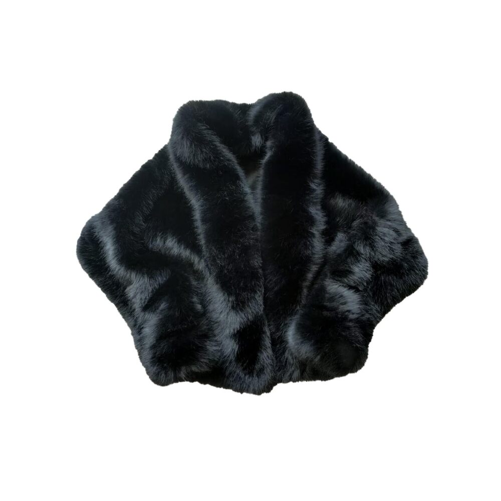 1219 Faux Pelt Shawl Scarf Fox Style With Hidden Pockets And Snaps Soft